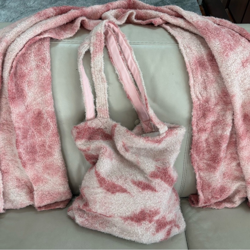 Free People Knit Women's Bag with matching scarf.